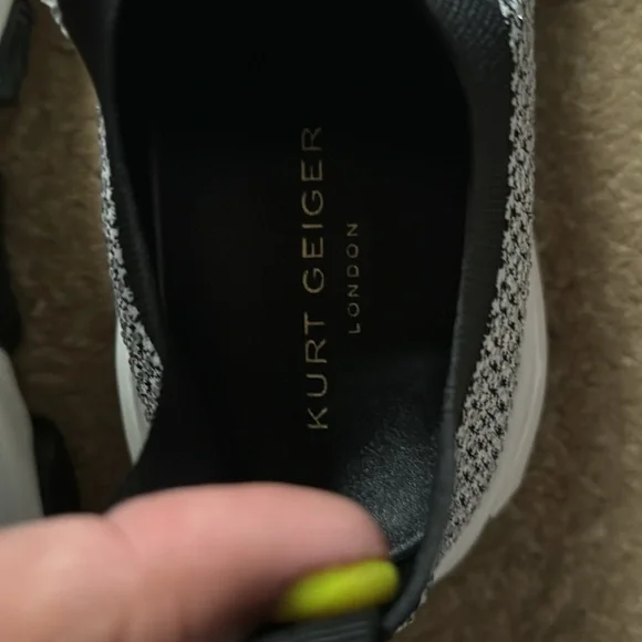GORGEOUS Kurt Geiger Slip On Sneakers - Picture 8 of 8